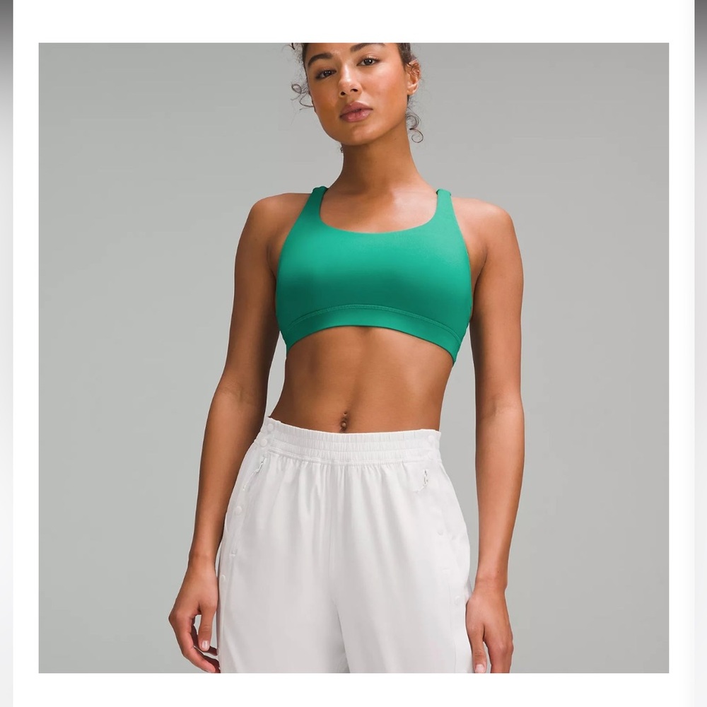 lululemon Flow Y Bra Nulu
Light Support in Cascadia Green